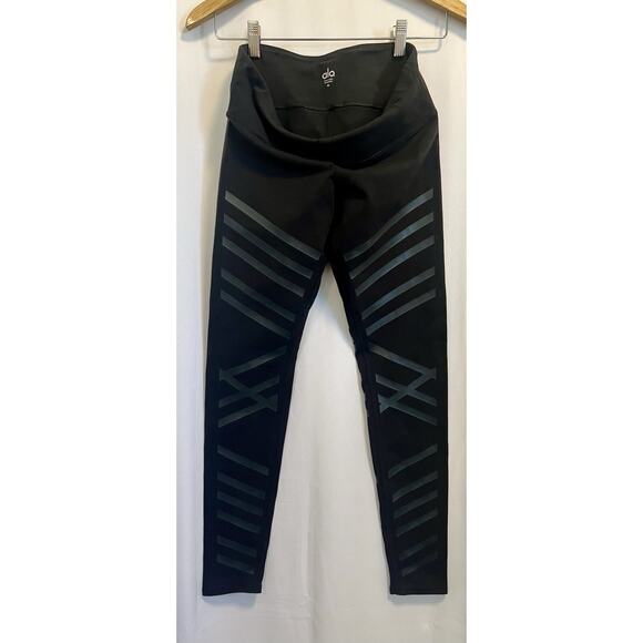 ALO YOGA | Airbrush Black Lineal Diagonal Stripe Leggings | Hailey Bieber | Sz M - Picture 2 of 10